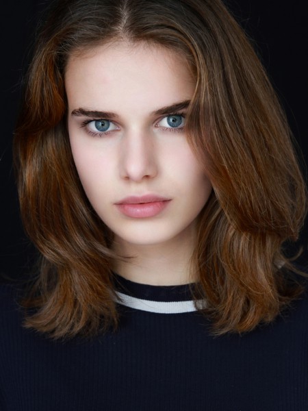 MODELSOFFICE-EVA-HEAD
