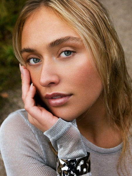 MODELSOFFICE-JADE-HEAD.jpg