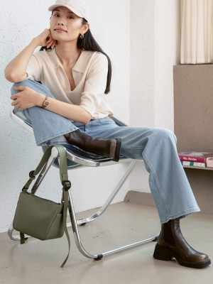 MODELSOFFICE-MOLI691.jpg