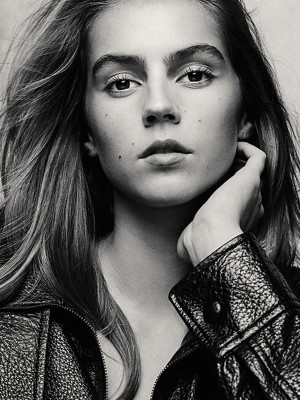 MODELSOFFICE-FÉLINE-HEAD.jpg