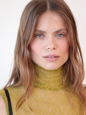 MODELSOFFICE-SUSAN-HEAD.jpg